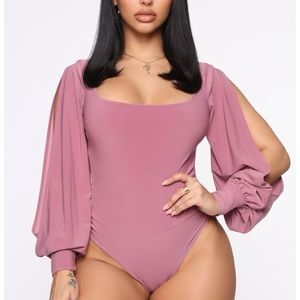 Fashion Nova Mauve slit sleeve bodysuit